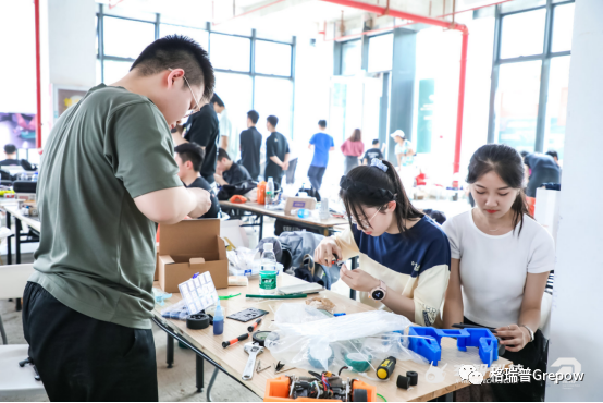 大灣區(qū)數智競技格斗機器人大賽