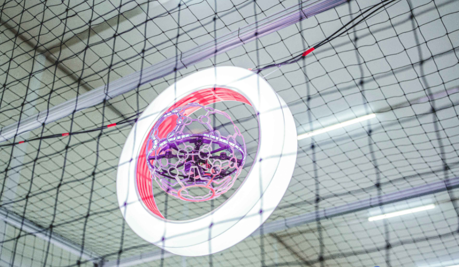 無(wú)人機(jī)足球